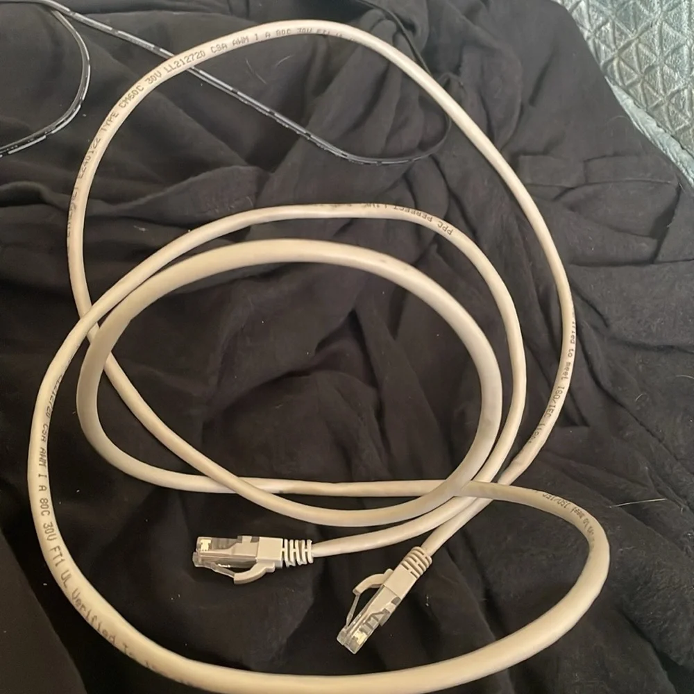 TP-Link Archer C60 Router - Picture 3 of 4